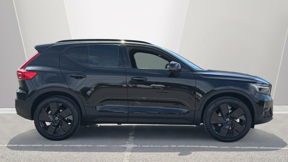 Volvo XC40 Plus Black Edition NA26EBP Black #3