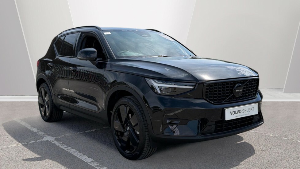 Volvo XC40 Plus Black Edition Black