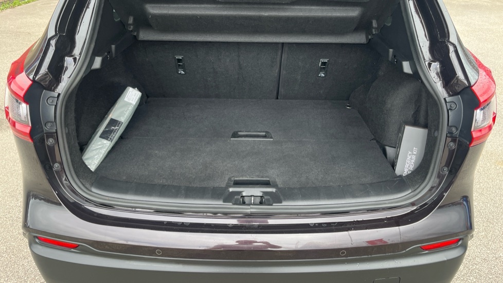 Nissan Qashqai Tekna Black #4