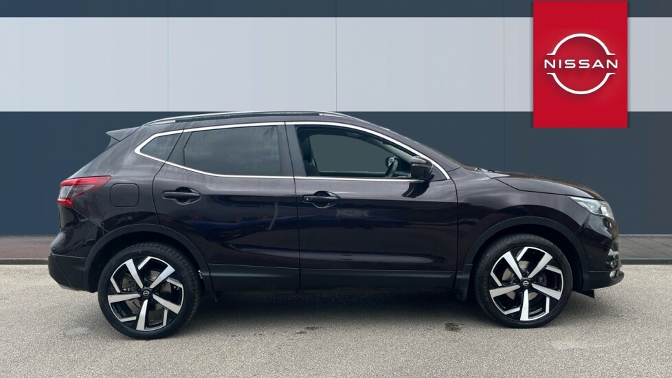Nissan Qashqai Tekna Black #5