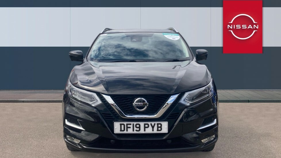 Nissan Qashqai Tekna Black #3