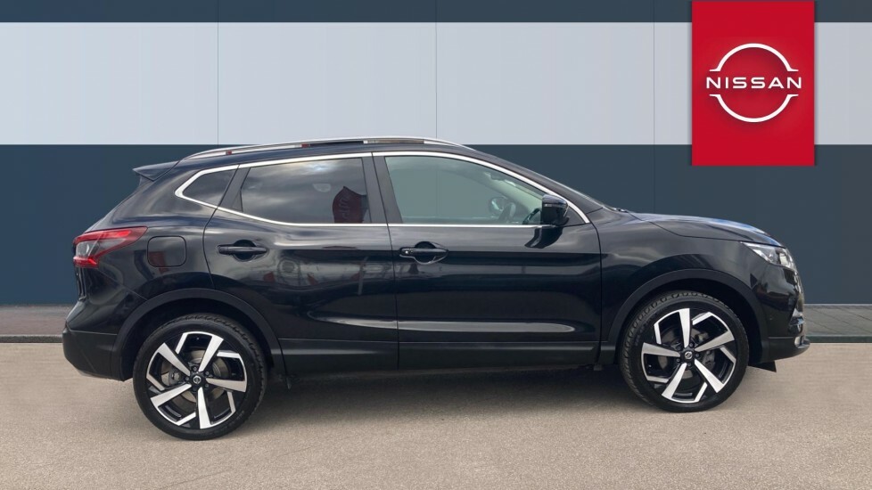 Nissan Qashqai Tekna Black #5