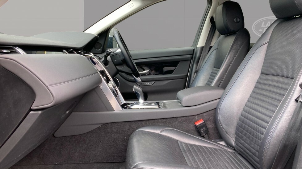 Land Rover Discovery Sport Se WX20XNG Silver #3