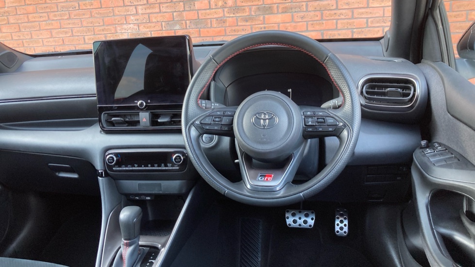 Toyota Yaris Gr Sport FV24RWZ White #6