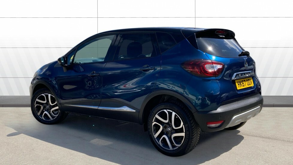 Renault Captur Dynamique S Nav HK67ODV Black #2