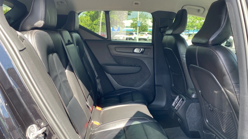 Volvo XC40 Inscription Black #6