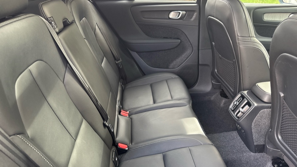 Volvo XC40 Ultra RV75SVP Silver #6