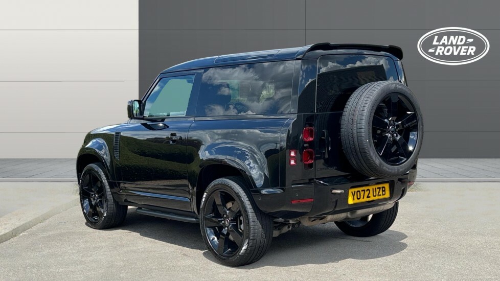 Land Rover Defender 90 X-dynamic Hse YO72UZB Black #2