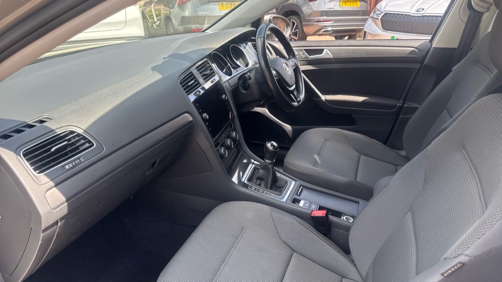Volkswagen Golf Se Silver #3