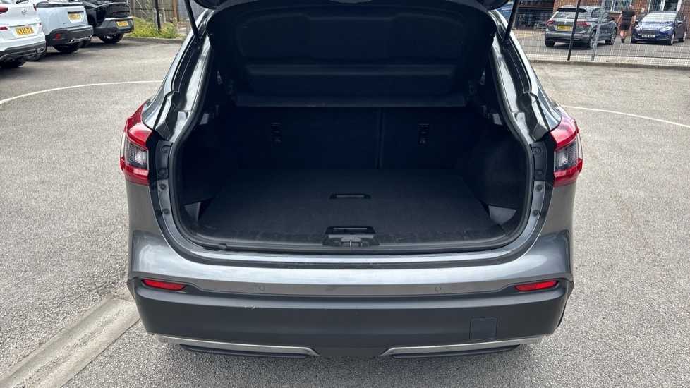 Nissan Qashqai Tekna Grey #4