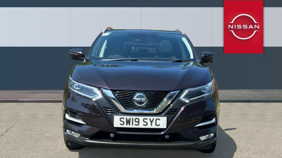 Nissan Qashqai Tekna Black #3