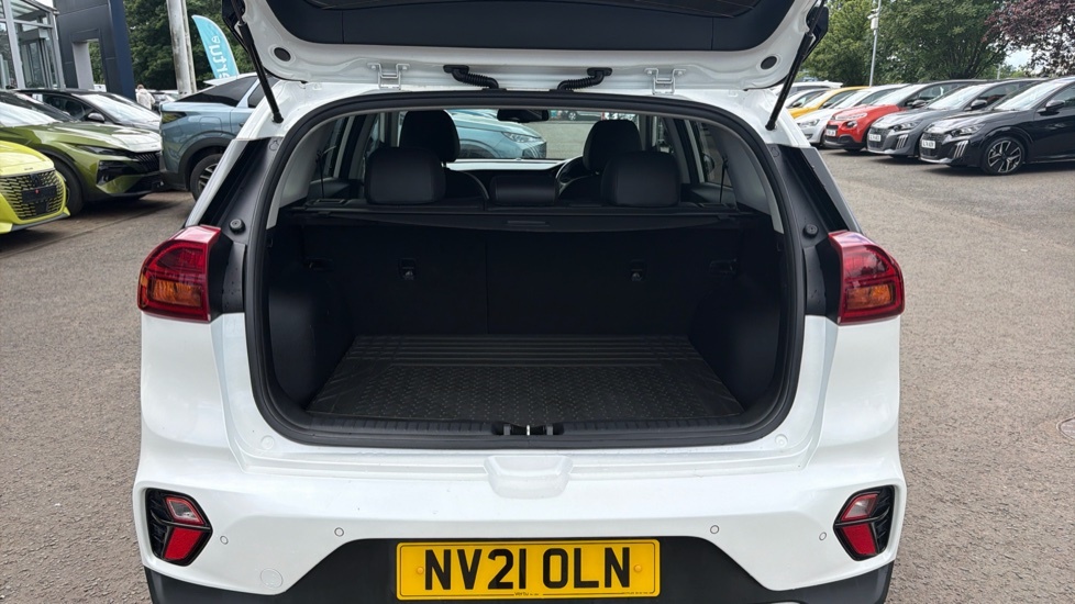 Kia Niro 2 White #4
