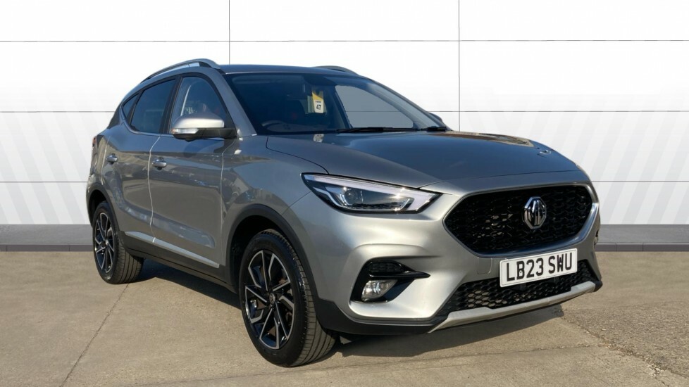 MG ZS Exclusive Silver