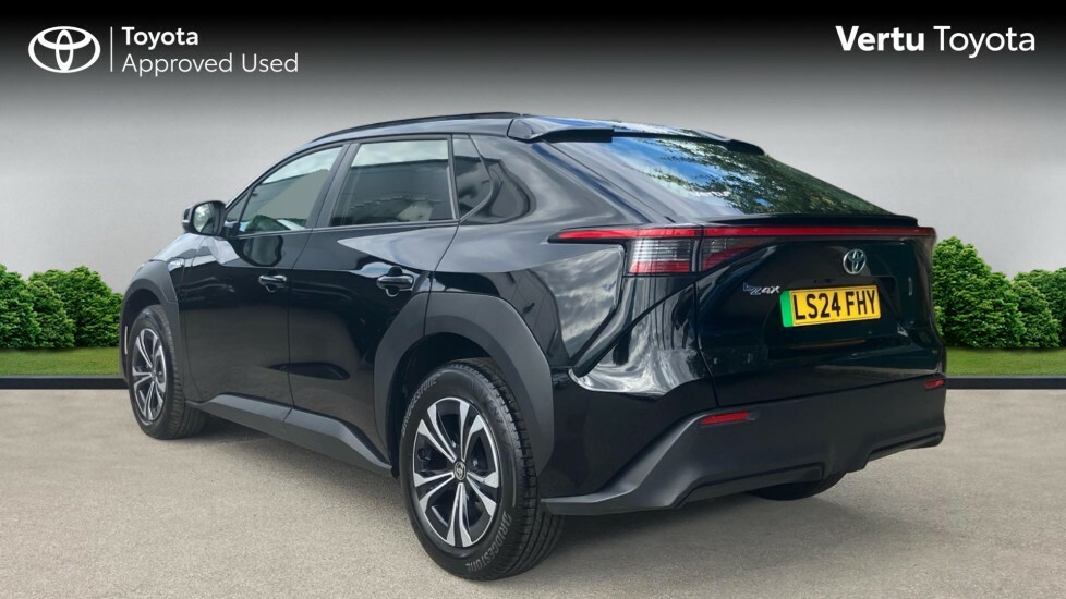 Toyota bZ4X Pure Black #4
