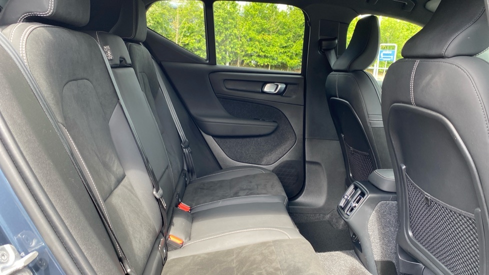Volvo XC40 Plus RF25EYH Blue #6