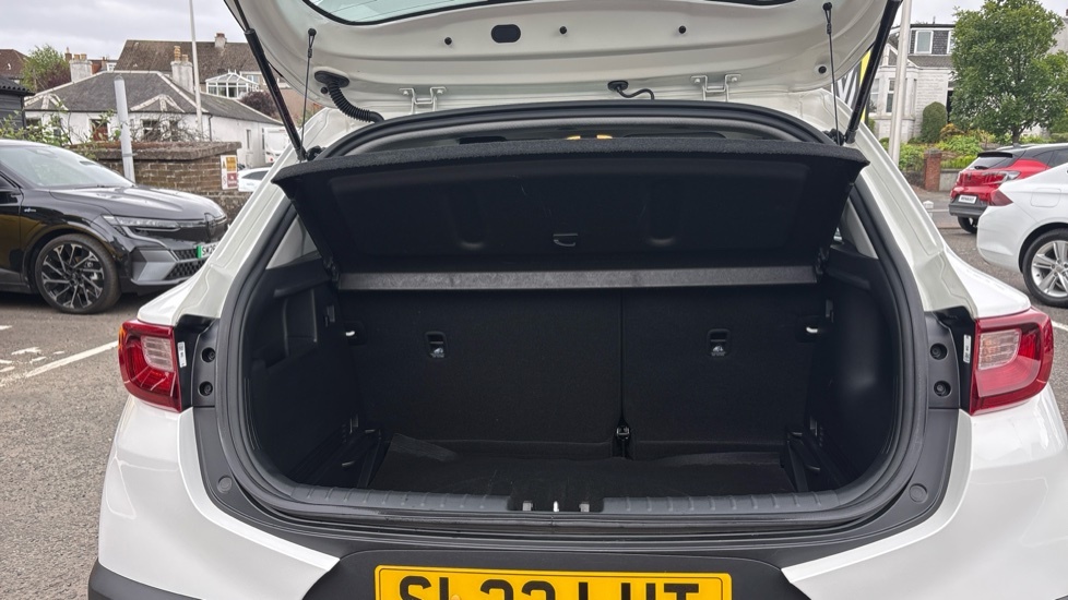 Kia Stonic 2 SL23LHT White #4