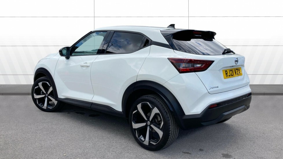 Nissan Juke Tekna White #2