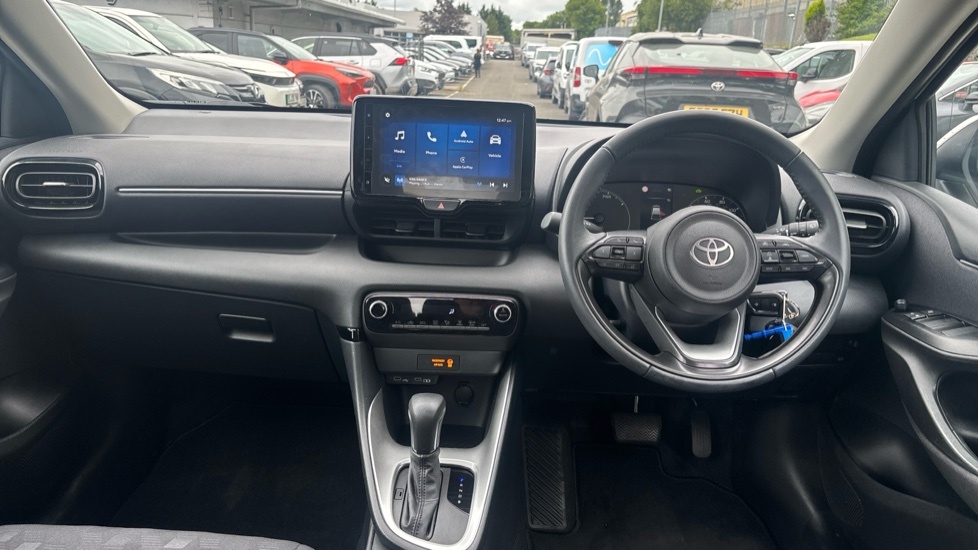 Toyota Yaris Icon SH74WTT White #6
