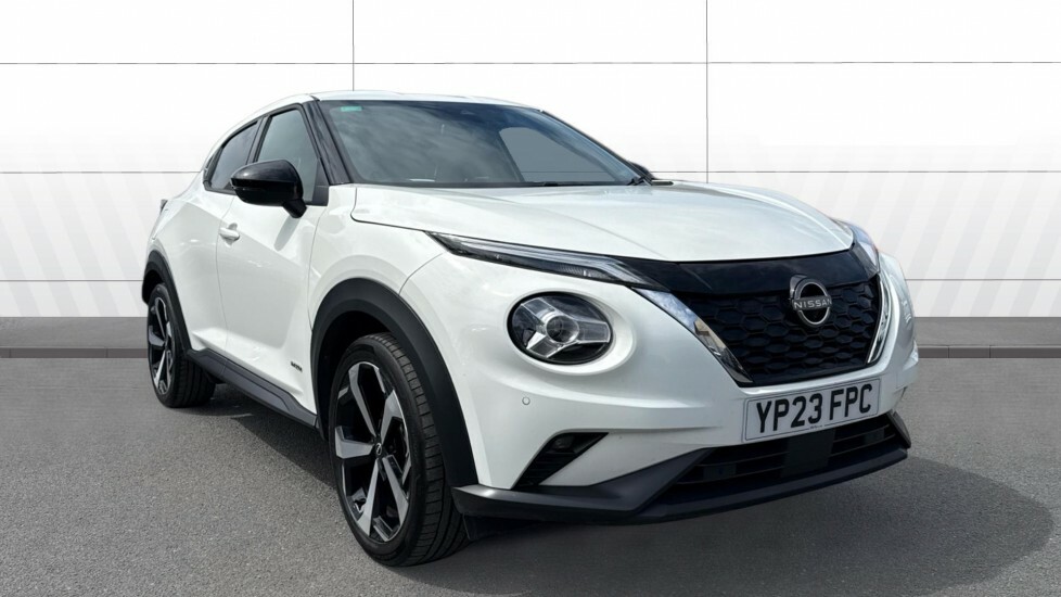 Nissan Juke Tekna White