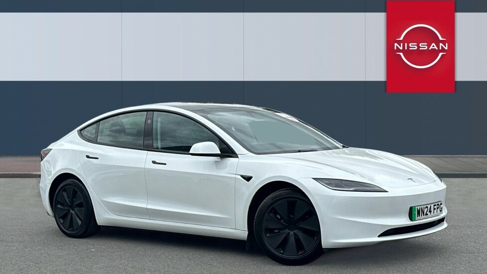 Tesla Model 3 Saloon White
