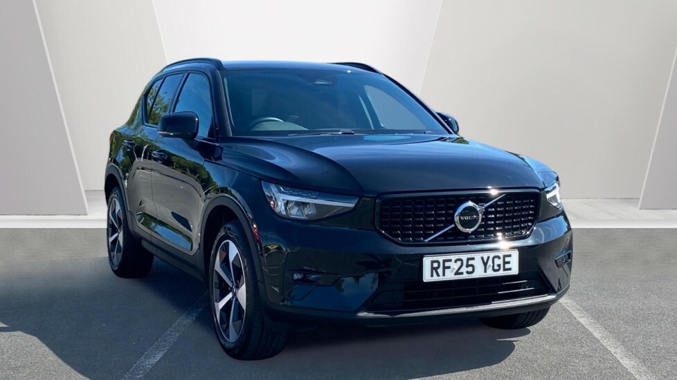Volvo XC40 Plus Black