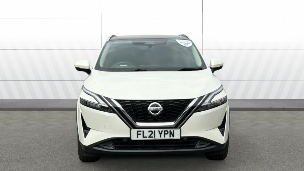 Nissan Qashqai Premiere Edition FL21YPN White #3