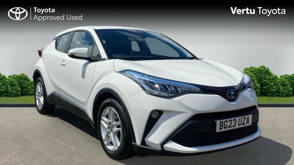Toyota C-Hr Icon White
