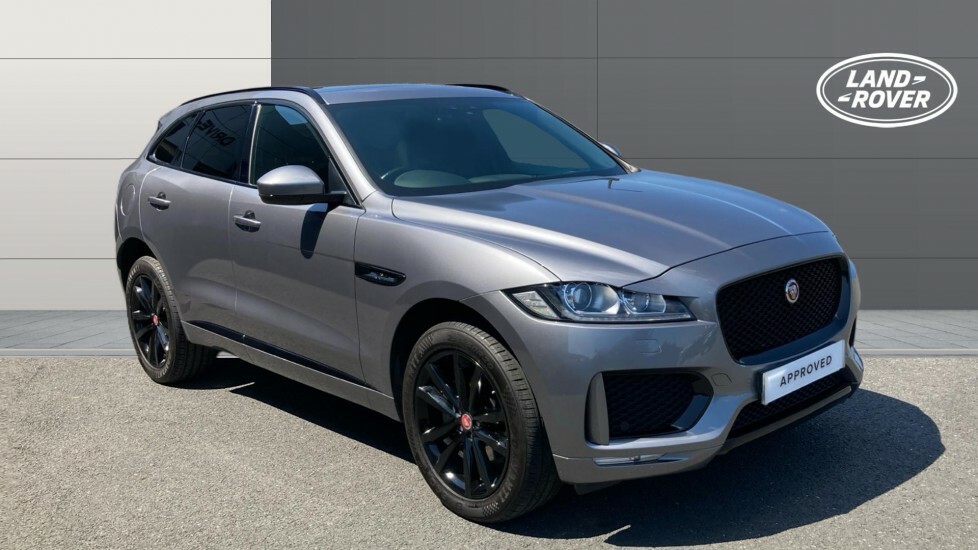 Jaguar F-Pace Chequered Flag Grey