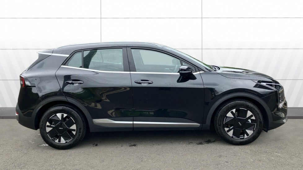 Kia Sportage Pure Black #5