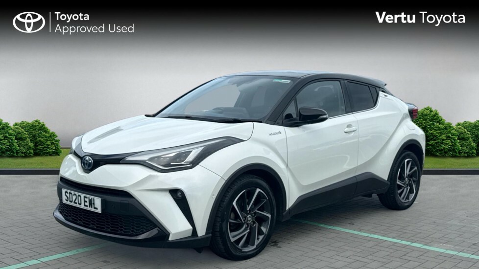 Toyota C-Hr Dynamic White #3