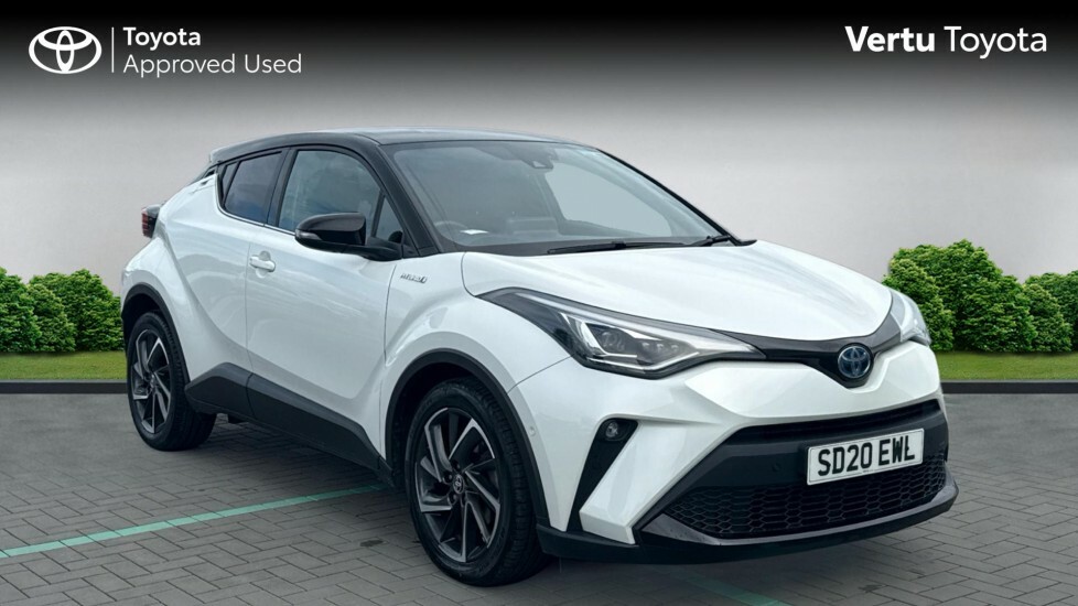 Toyota C-Hr Dynamic White