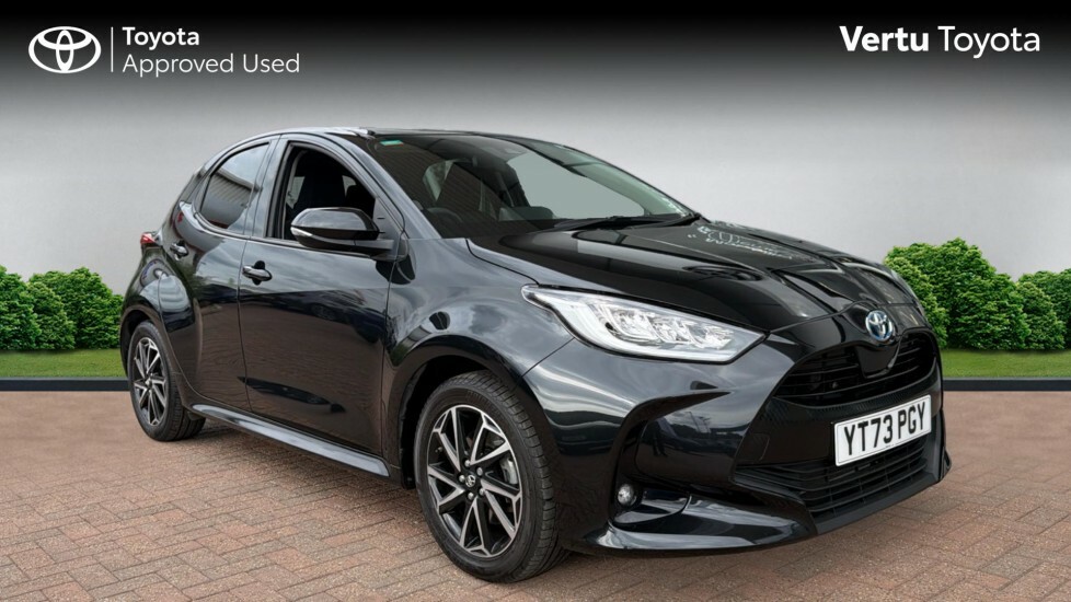 Toyota Yaris Design Black