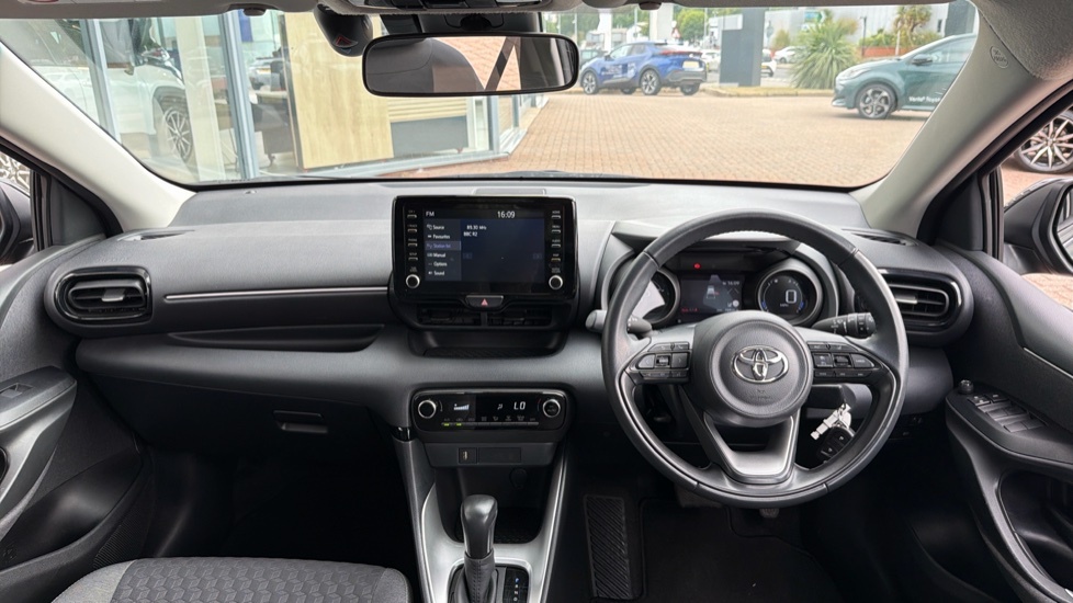 Toyota Yaris Design YT73PGY Black #6