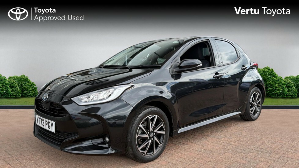 Toyota Yaris Design YT73PGY Black #3