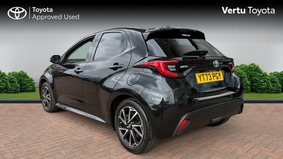 Toyota Yaris Design YT73PGY Black #4