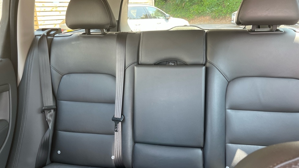 Volvo XC70 D5awd Se Lux Silver #15