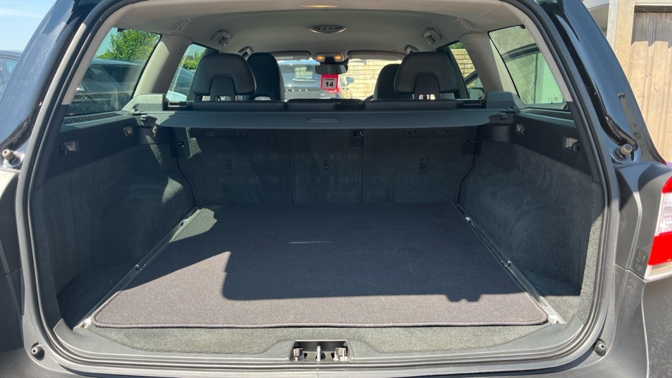 Volvo XC70 Se Lux Black #4