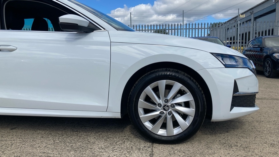 Skoda Octavia Se L EA75VRW White #5