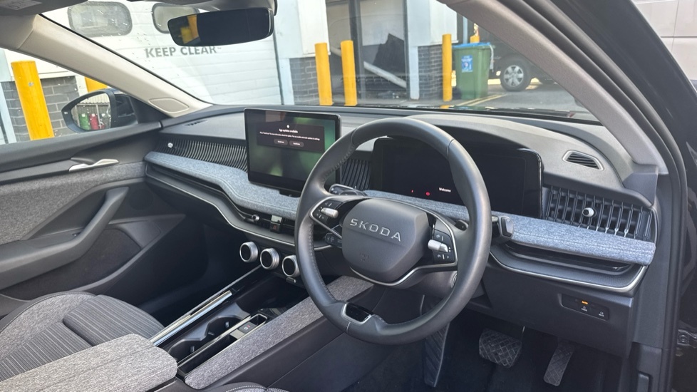 Skoda Superb Se Technology GF25VYC Black #6