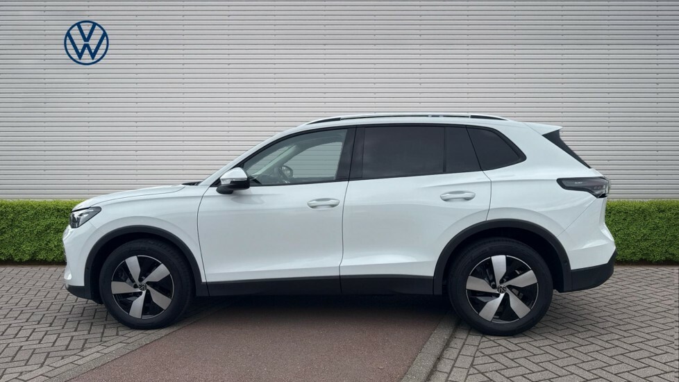 Volkswagen Tiguan Match White #4