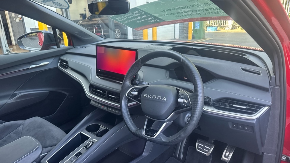 Skoda ENYAQ Sportline Red #6