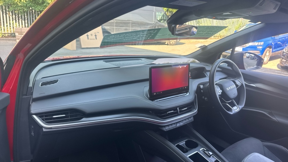 Skoda ENYAQ Sportline Red #2