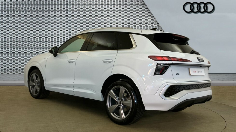 Audi Q3 S Line White #3