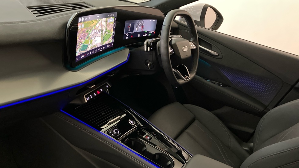 Audi Q3 S Line White #2