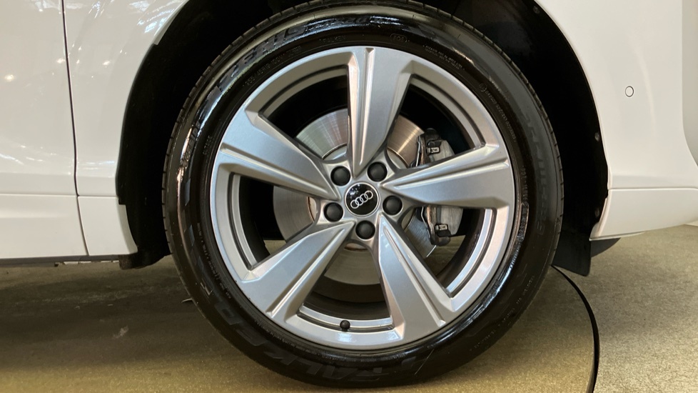 Audi Q3 S Line White #5