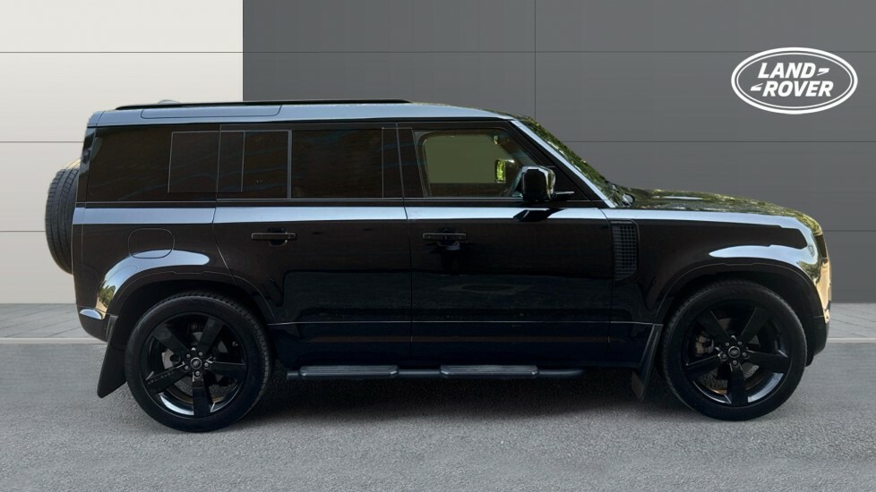 Land Rover Defender 110 X-dynamic Hse WA75ZSL Black #5