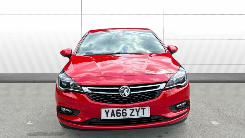 Vauxhall Astra Elite Red #3