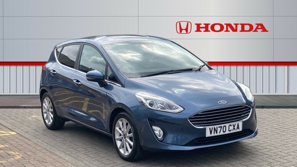 Ford Fiesta Titanium Blue