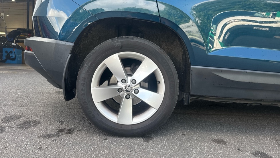 Skoda Karoq Se Blue #5
