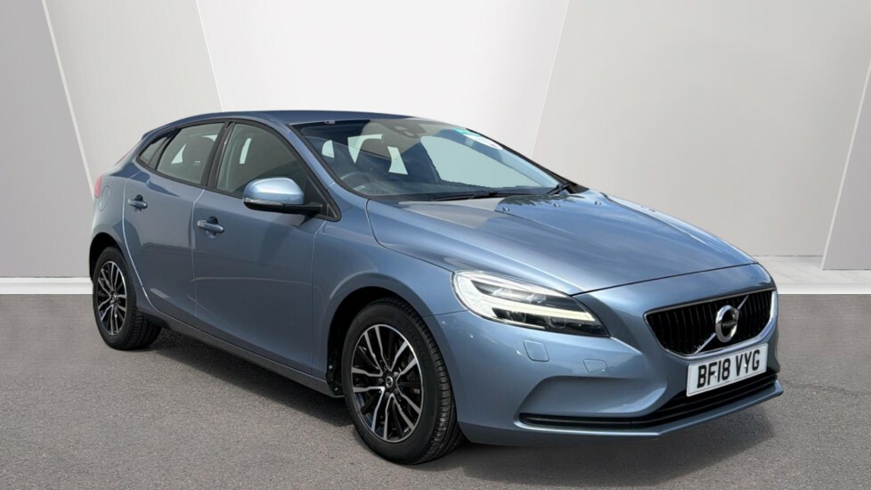Volvo V40 Momentum Nav Plus Blue